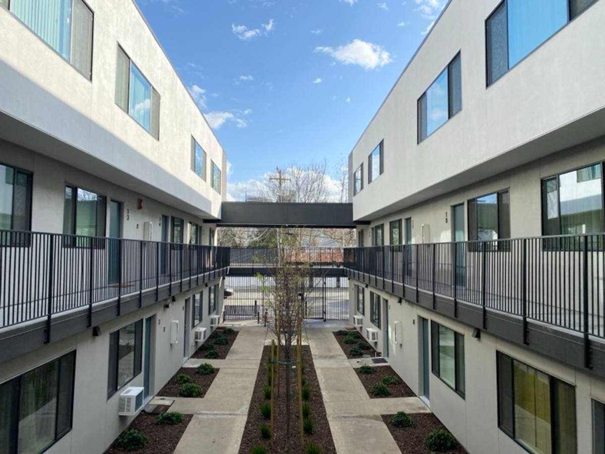 Apartment for rent at 1220 E St, Sacramento, CA 95814
