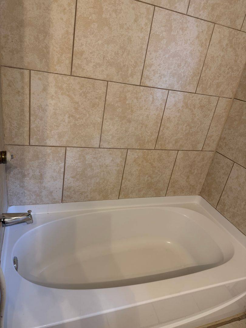 House for rent at 1009 Shalimar Dr, Oklahoma City, OK 73115