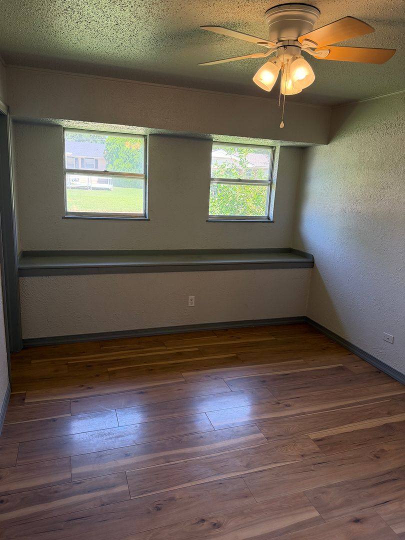 House for rent at 1009 Shalimar Dr, Oklahoma City, OK 73115