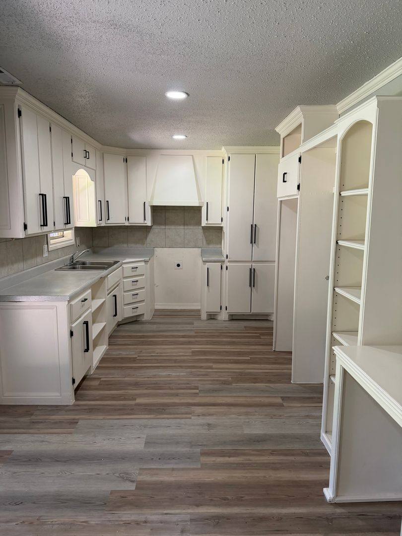 House for rent at 1009 Shalimar Dr, Oklahoma City, OK 73115