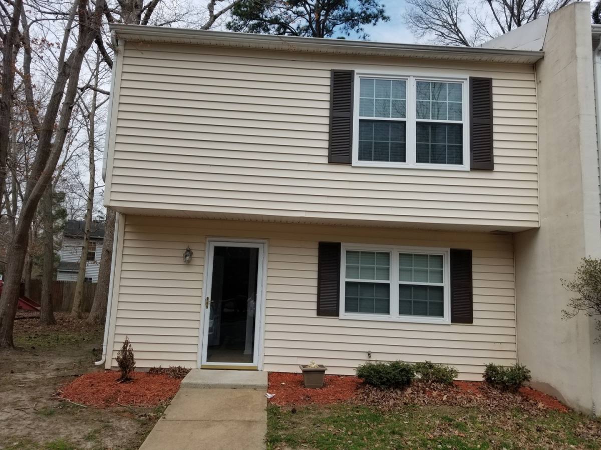 Townhouse for rent at 1125 Old Denbigh Blvd, Newport News, VA 23602