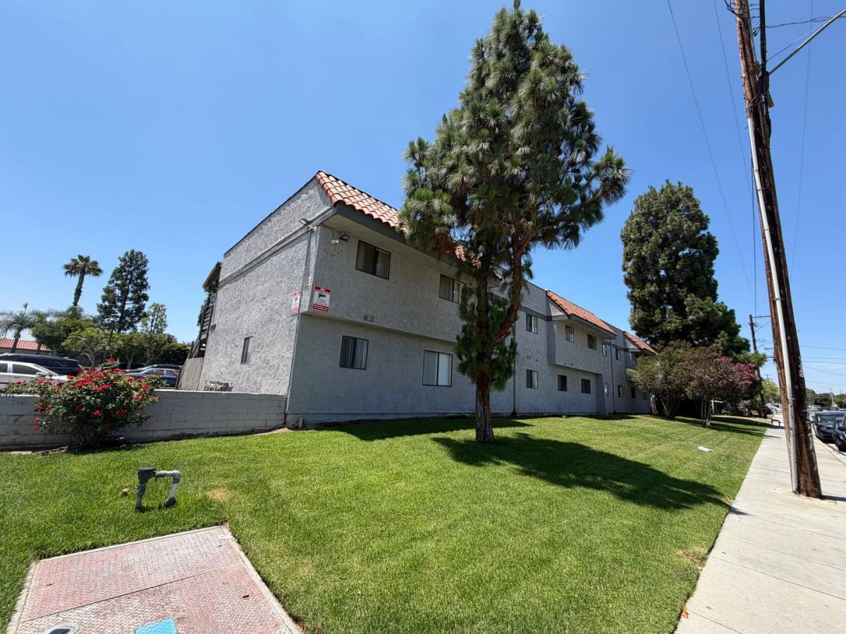 Apartment for rent at 10210-212-214 Gould St, Riverside, CA 92503
