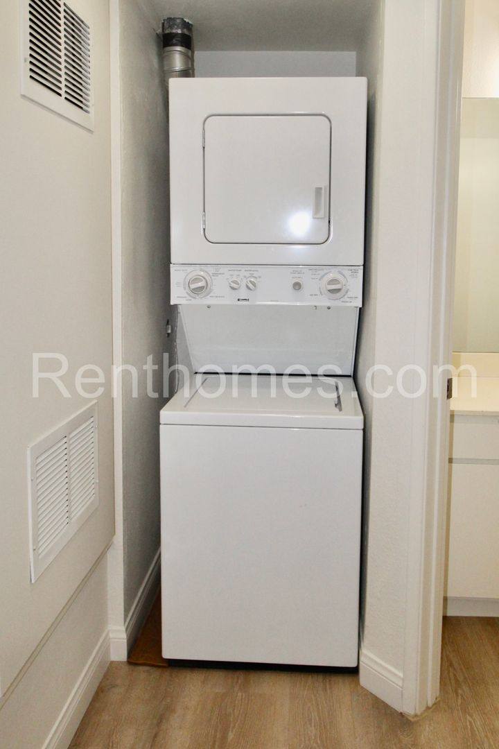Condo for rent at 9916 Scripps Westview Way, San Diego, CA 92131