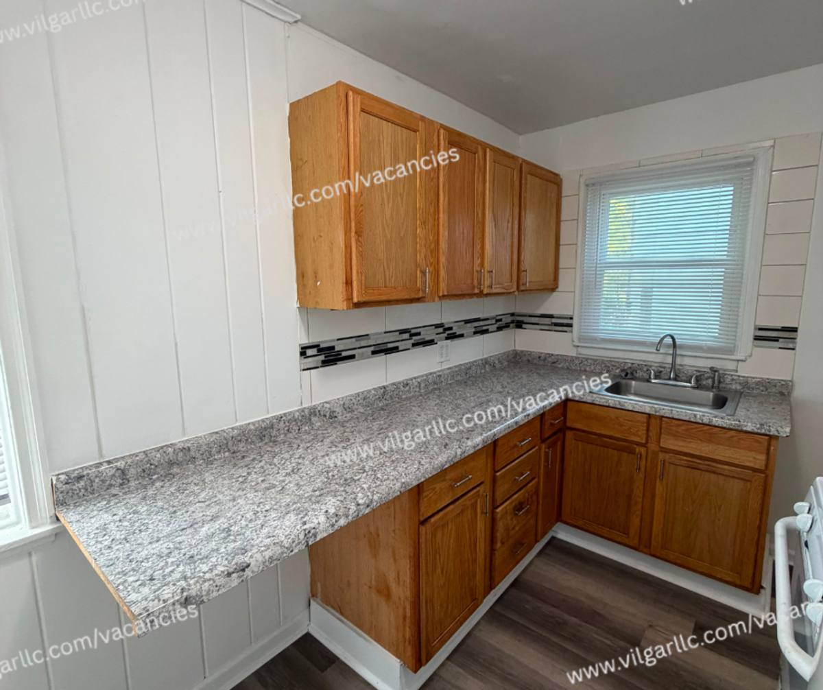 Condo for rent at 207 Taft St, Gary, IN 46404