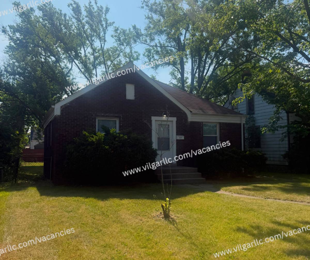 Condo for rent at 207 Taft St, Gary, IN 46404