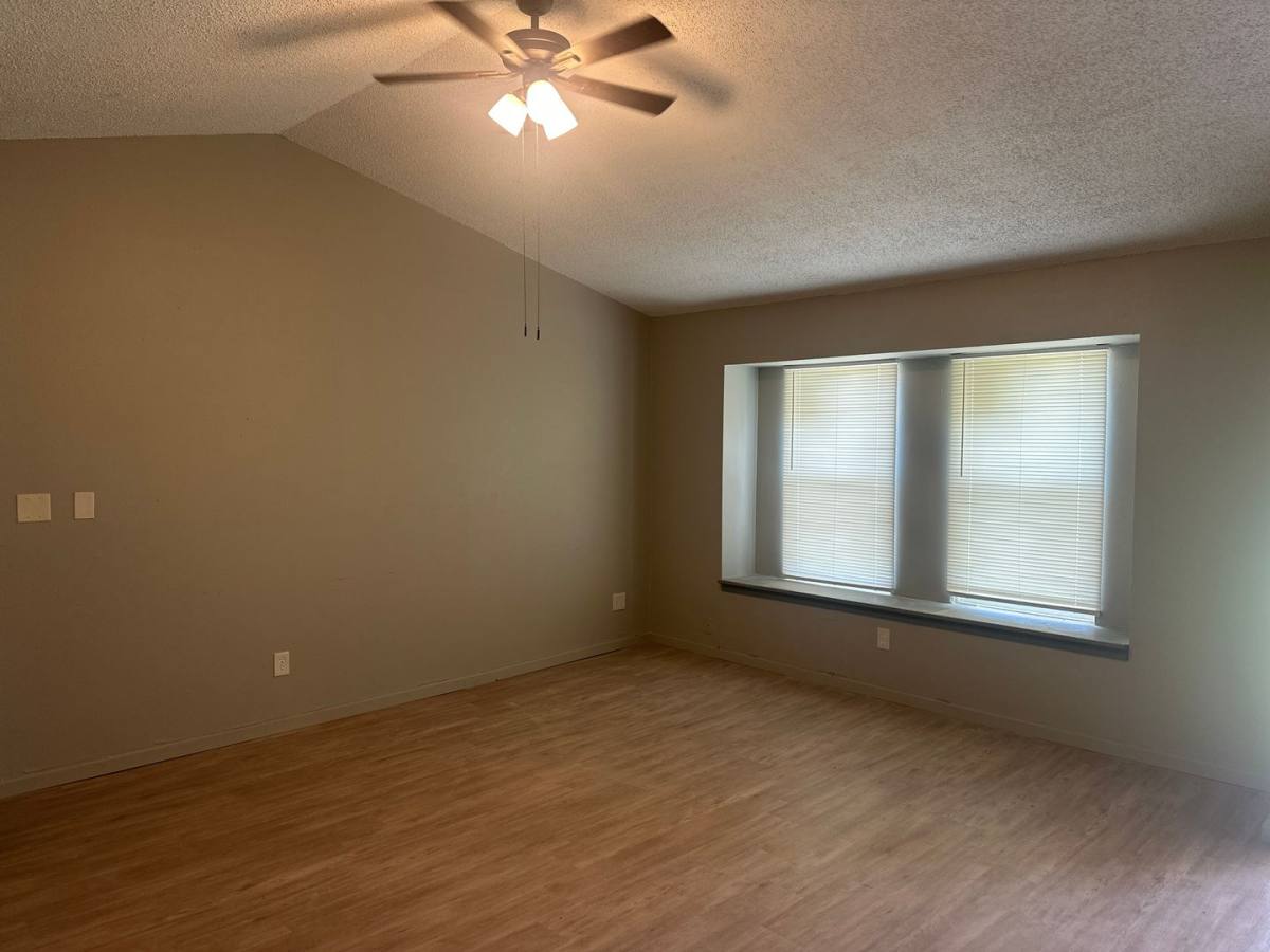 House for rent at 101 Seminole, Tye, TX 79563