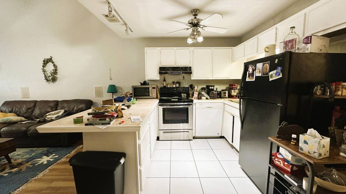 Townhouse for rent at 1059 Ocala Rd, Tallahassee, FL 32304