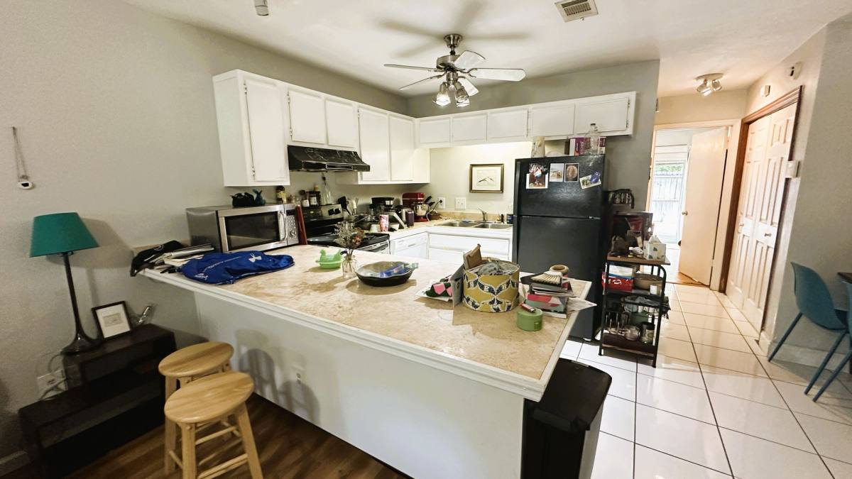 Townhouse for rent at 1059 Ocala Rd, Tallahassee, FL 32304