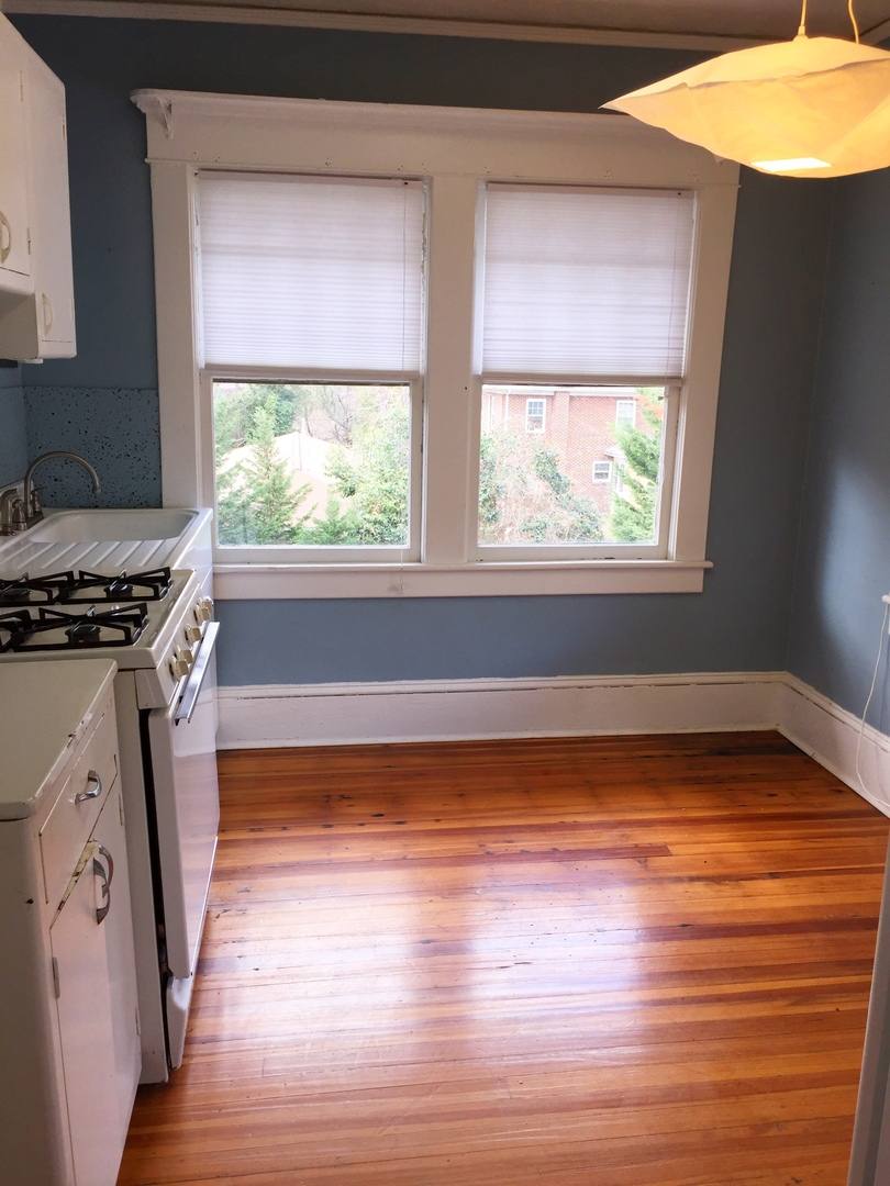 Apartment for rent at 218 Tate St, Greensboro, NC 27403