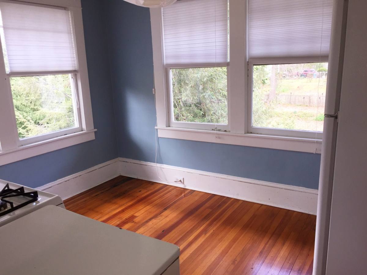 Apartment for rent at 218 Tate St, Greensboro, NC 27403