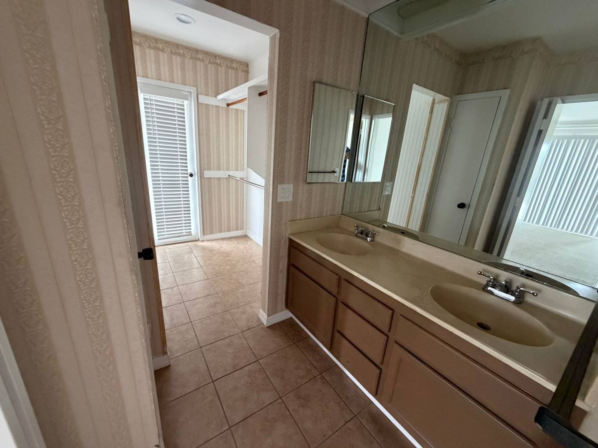 Apartment for rent at 3013 Horton Ave, San Diego, CA 92103