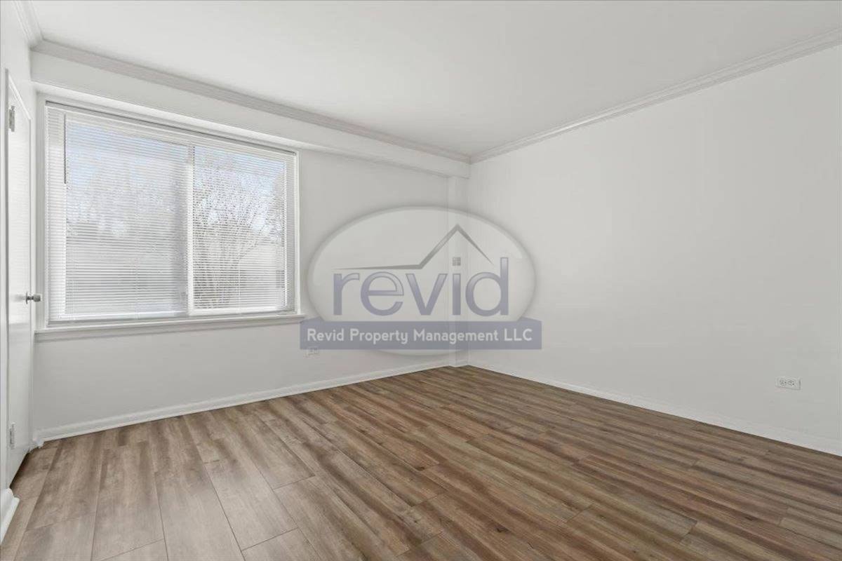 Apartment for rent at 585 E Parkway S, Memphis, TN 38104