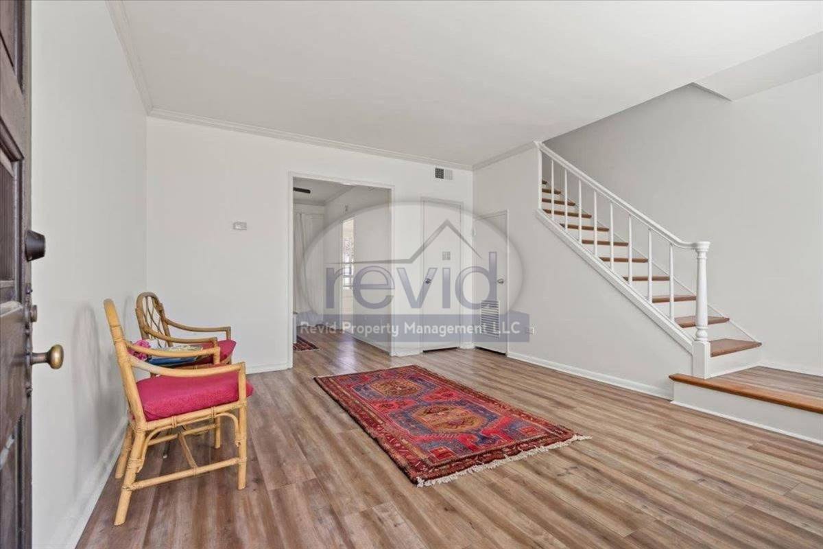 Apartment for rent at 585 E Parkway S, Memphis, TN 38104