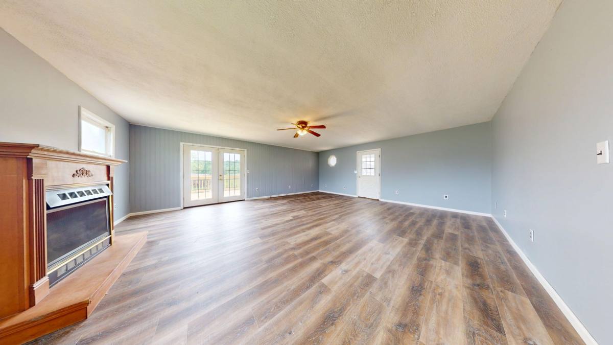 House for rent at 653 County Rd, Ashland, OH 44805