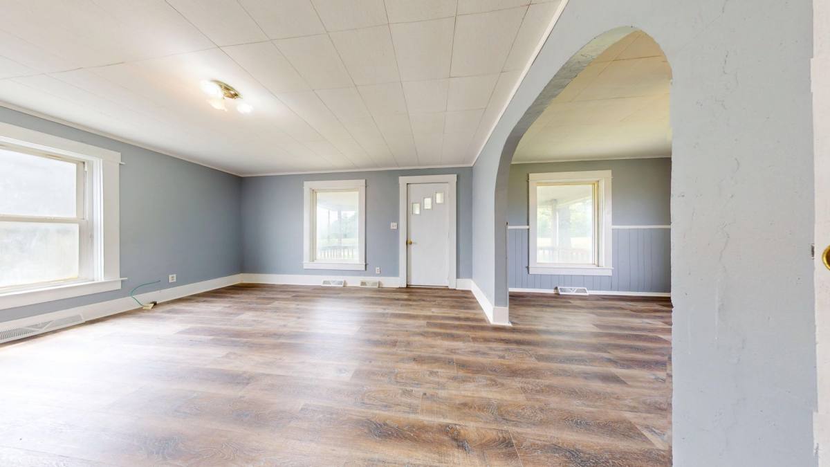 House for rent at 653 County Rd, Ashland, OH 44805