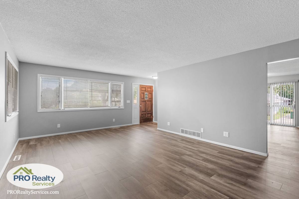 House for rent at 4421 36th Ave N, Minneapolis, MN 55422