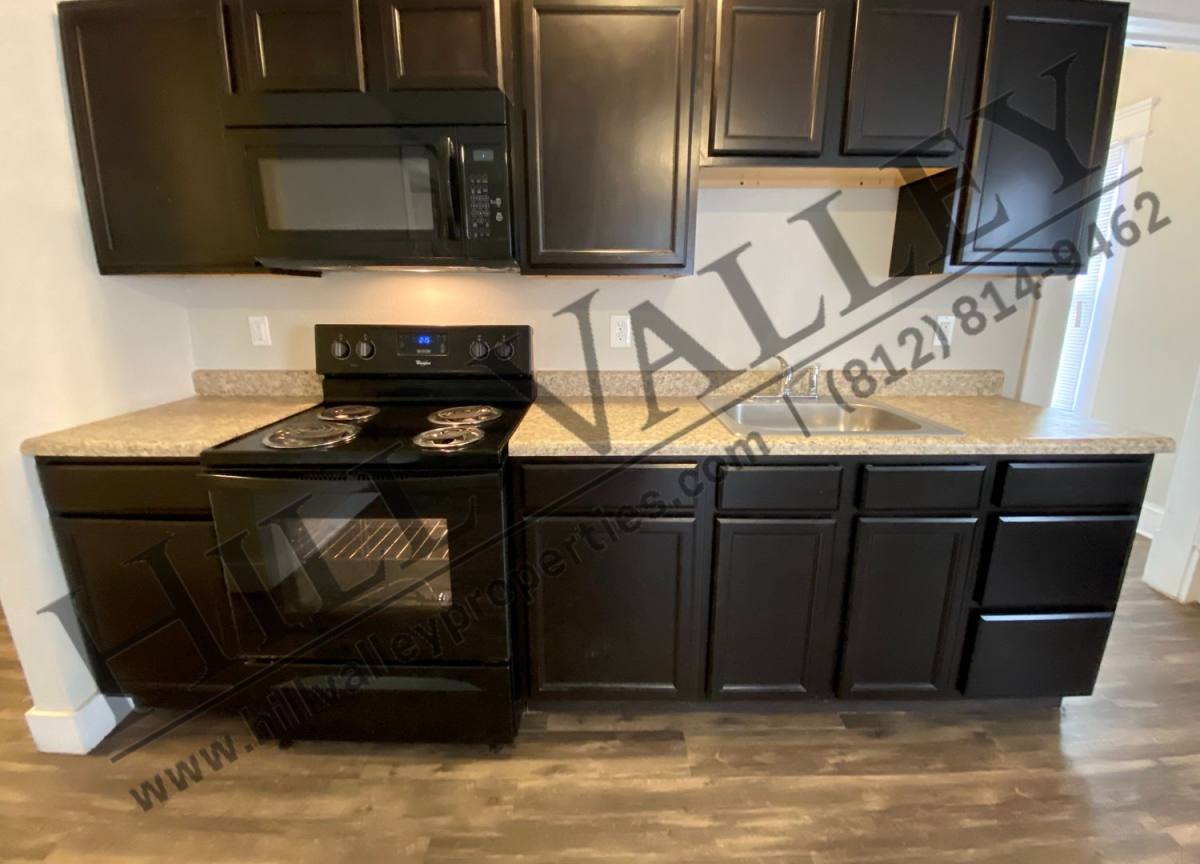 Apartment for rent at 1462 S 7th St, Terre Haute, IN 47802