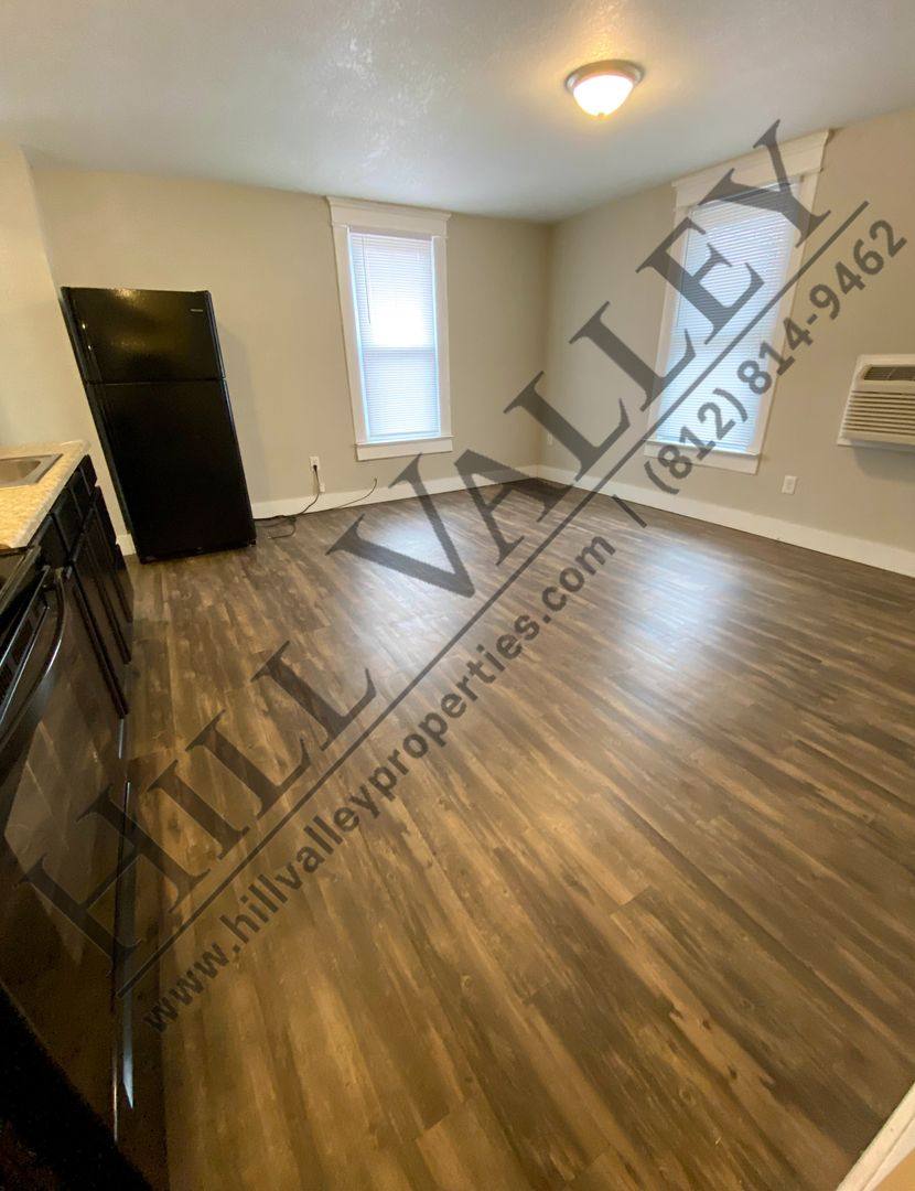 Apartment for rent at 1462 S 7th St, Terre Haute, IN 47802