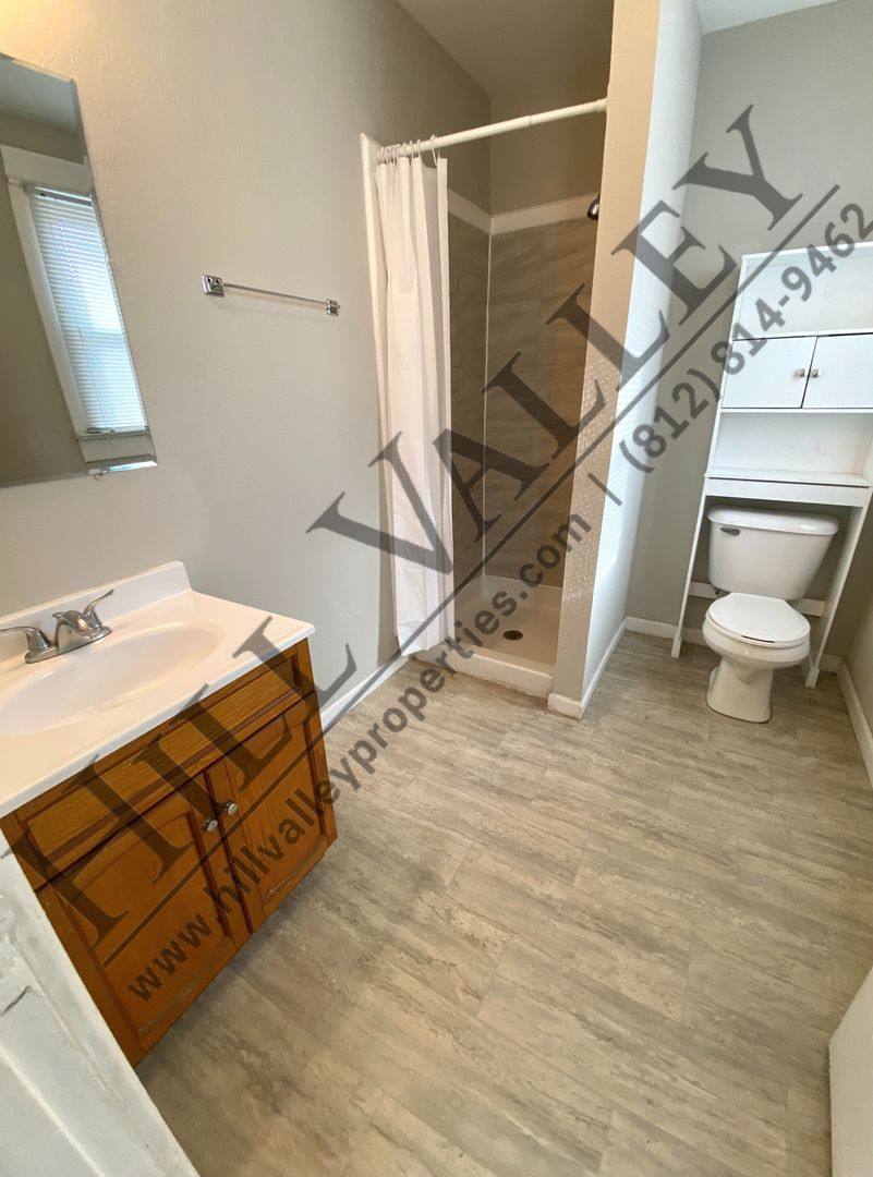 Apartment for rent at 1462 S 7th St, Terre Haute, IN 47802
