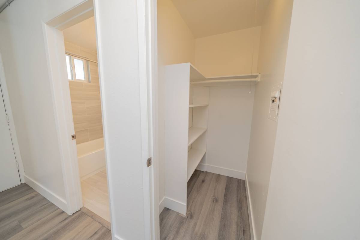 Apartment for rent at 1830 6th Ave, Oakland, CA 94606