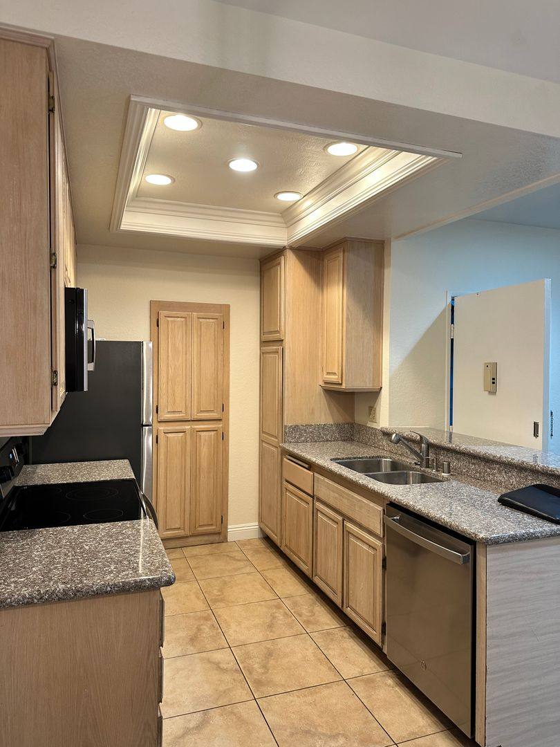 Condo for rent at 20702 El Toro Rd, 323- Building #22, Lake Forest, CA 92630