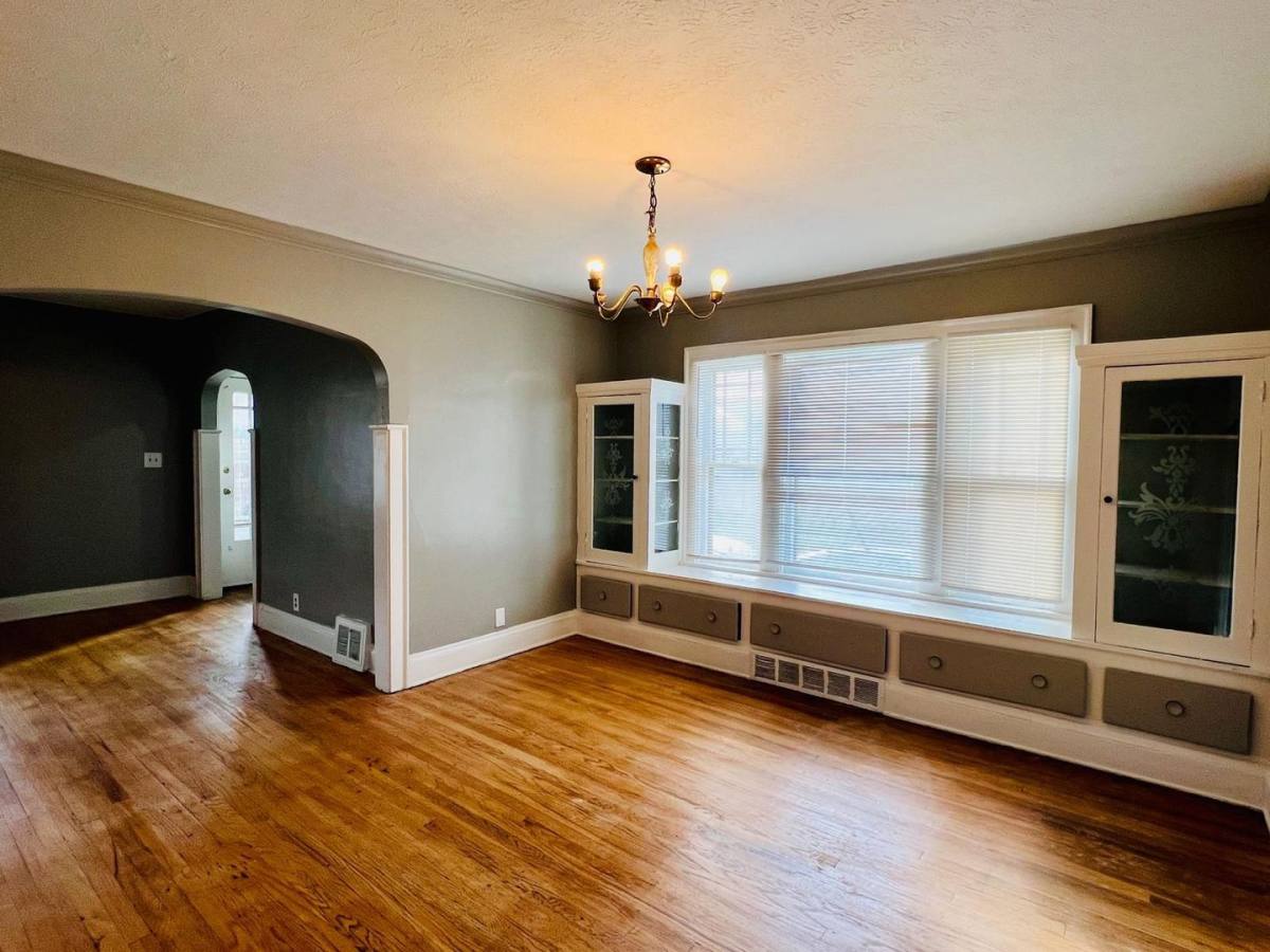 Apartment for rent at 3542 W 119th St, Cleveland, OH 44111
