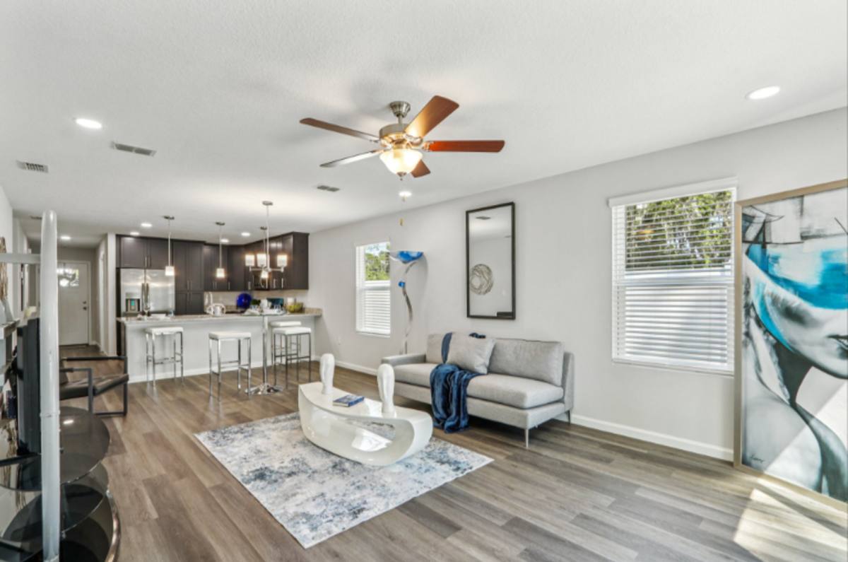 Townhouse for rent at 1374 Lakeshore Blvd, Jacksonville, FL 32205