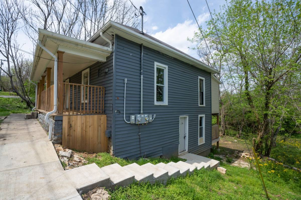 House for rent at 326 Maple St, Lewisburg, TN 37091