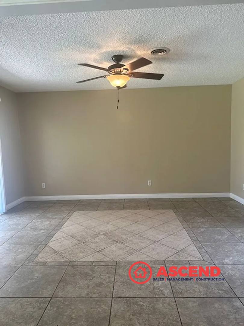 House for rent at 6713 Kimberly Ave, Bakersfield, CA 93308