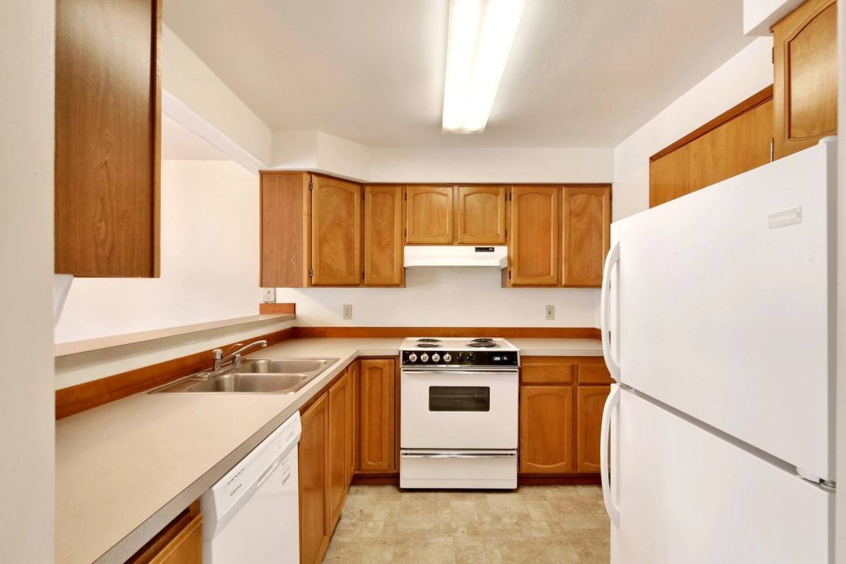 Apartment for rent at 2631, 2635, 2639, 2643, 2647 W Maplewood Ave, Bellingham, WA 98225