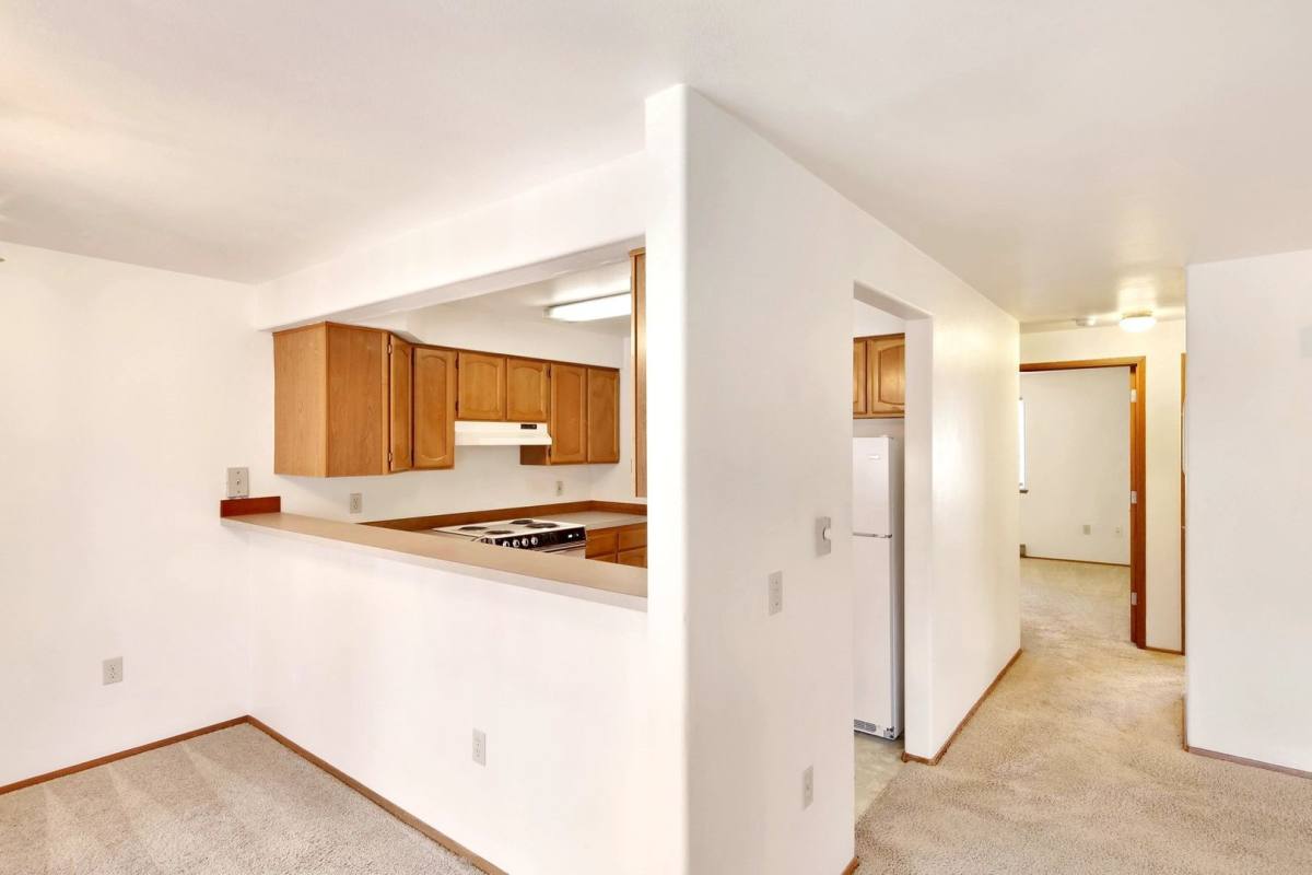 Apartment for rent at 2631, 2635, 2639, 2643, 2647 W Maplewood Ave, Bellingham, WA 98225