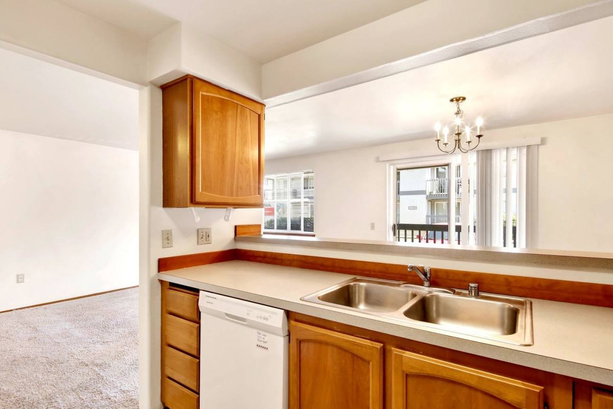 Apartment for rent at 2631, 2635, 2639, 2643, 2647 W Maplewood Ave, Bellingham, WA 98225