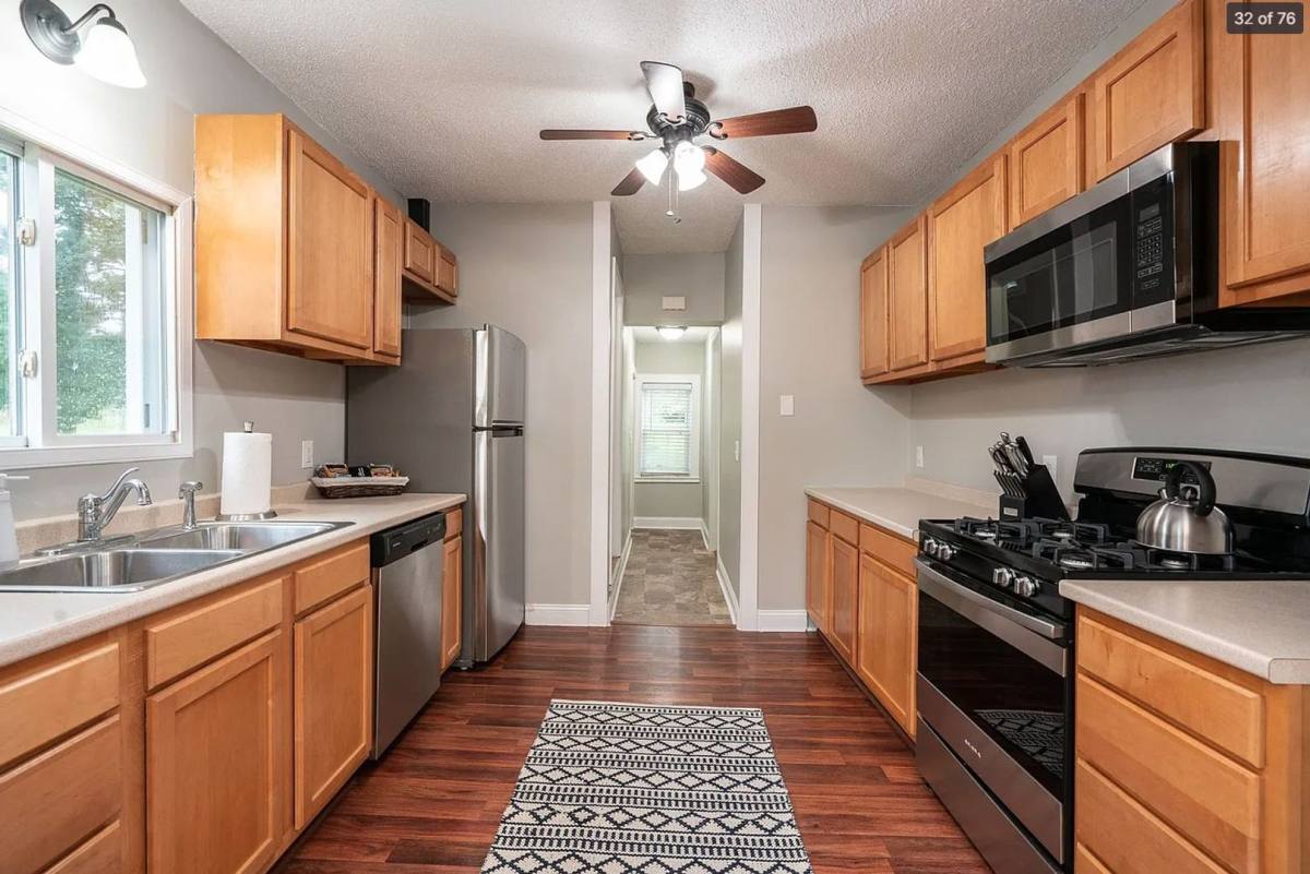 House for rent at 6723 Glades, Saint Louis, MO 63139