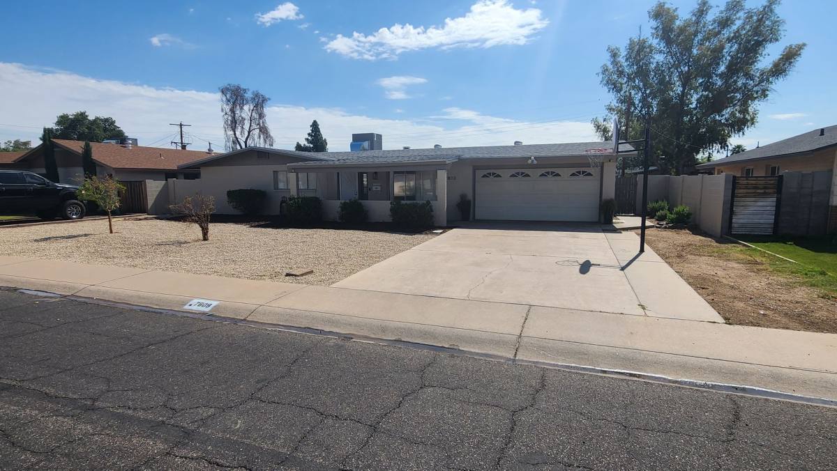 House for rent at 7809 N 32nd Dr, Phoenix, AZ 85051