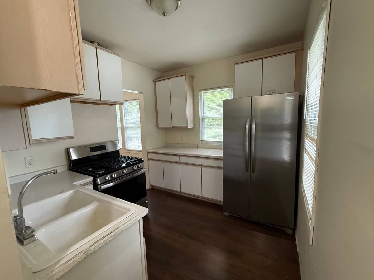 House for rent at 848 Ottawa Ave, Saint Paul, MN 55107