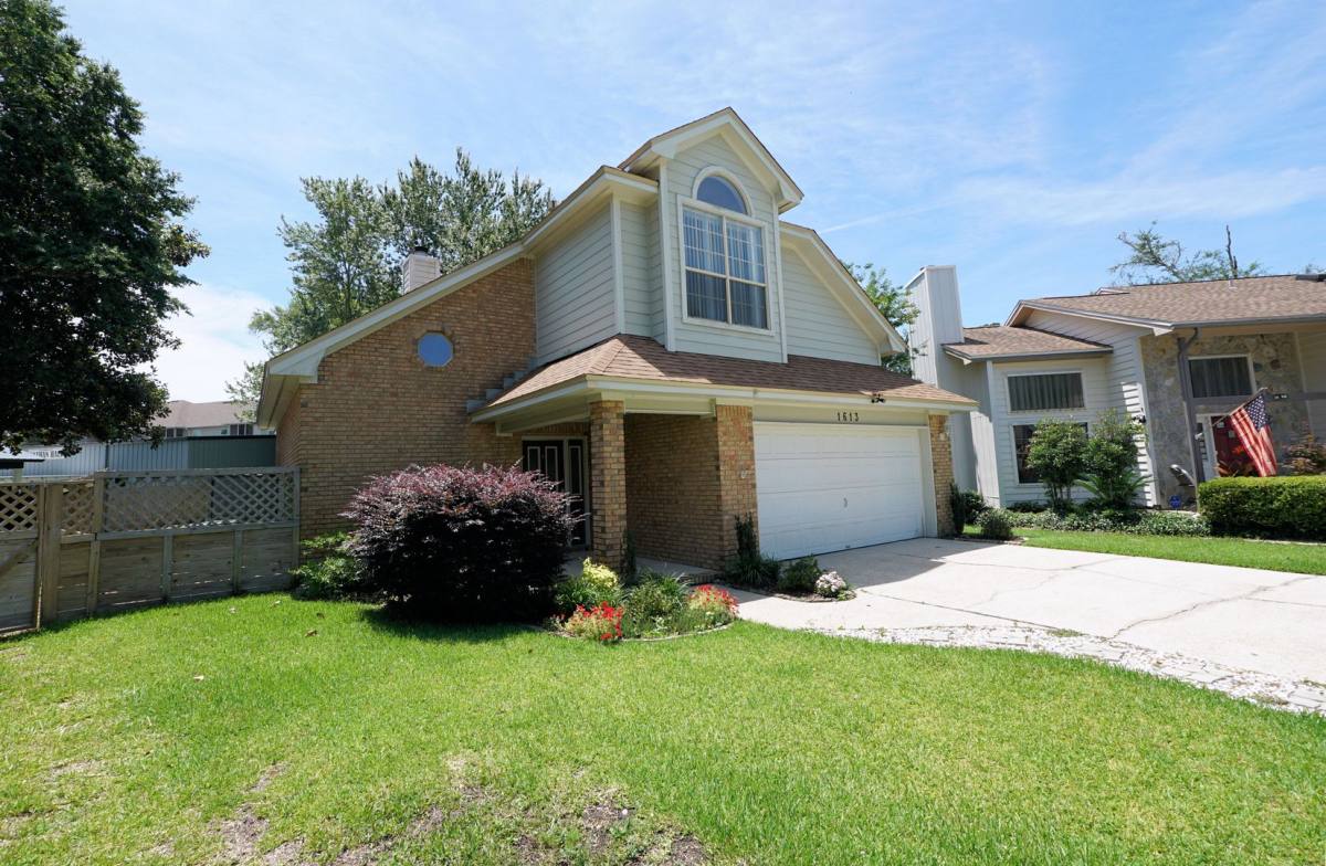 House for rent at 1613 E Mariah Way, Fort Walton Beach, FL 32547