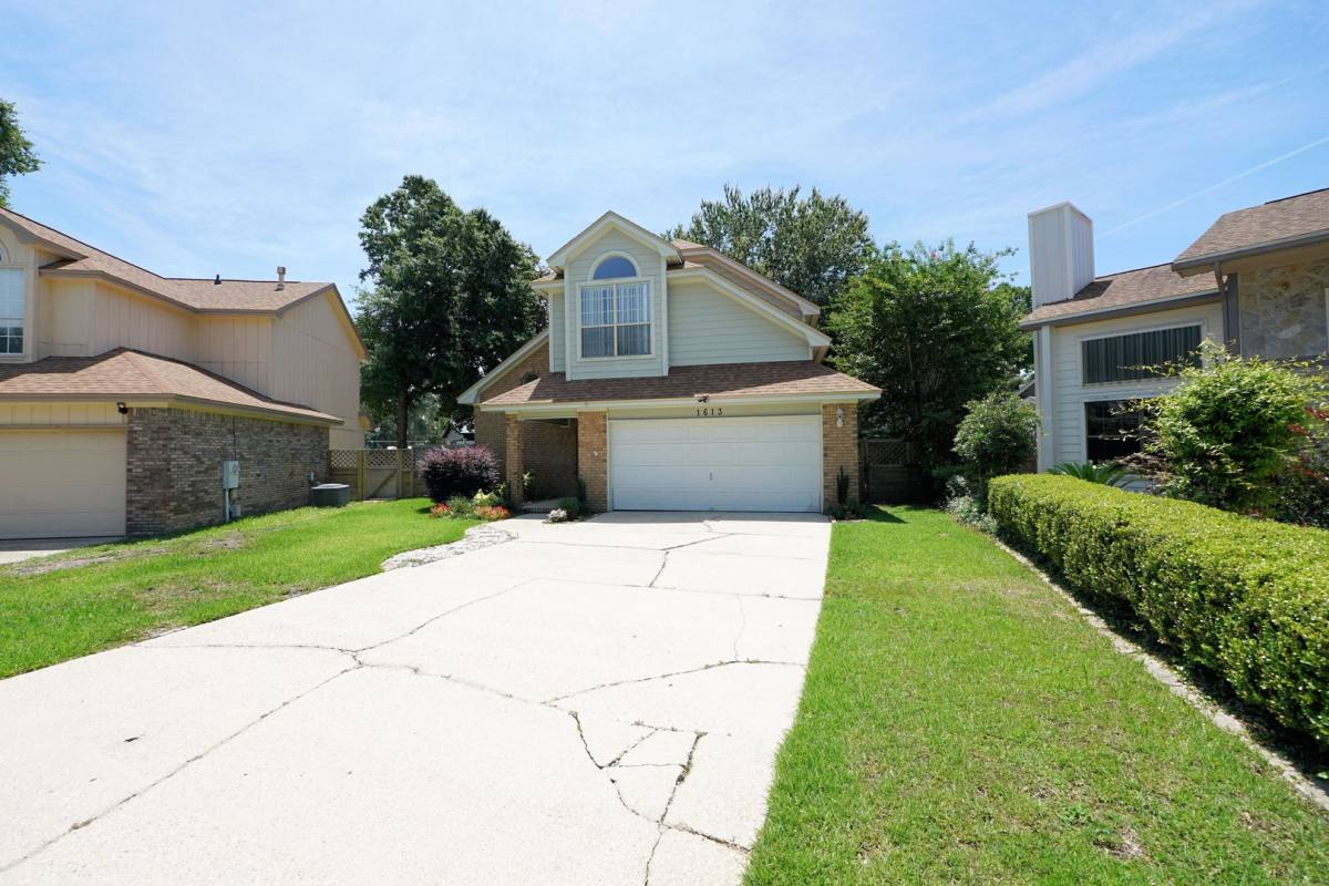 House for rent at 1613 E Mariah Way, Fort Walton Beach, FL 32547