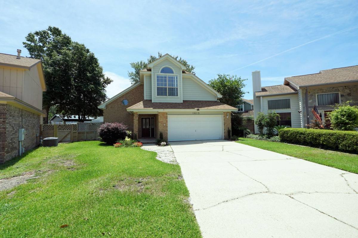 House for rent at 1613 E Mariah Way, Fort Walton Beach, FL 32547