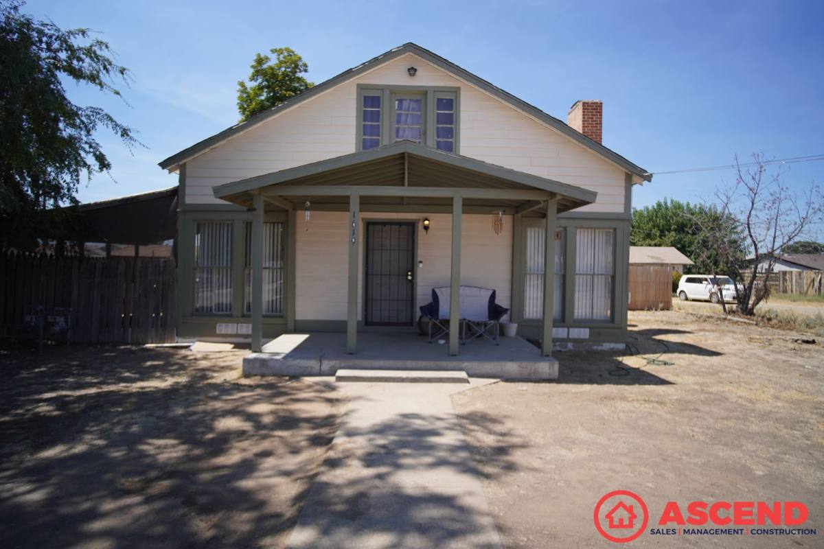 House for rent at 1619 Rench Rd, Bakersfield, CA 93308