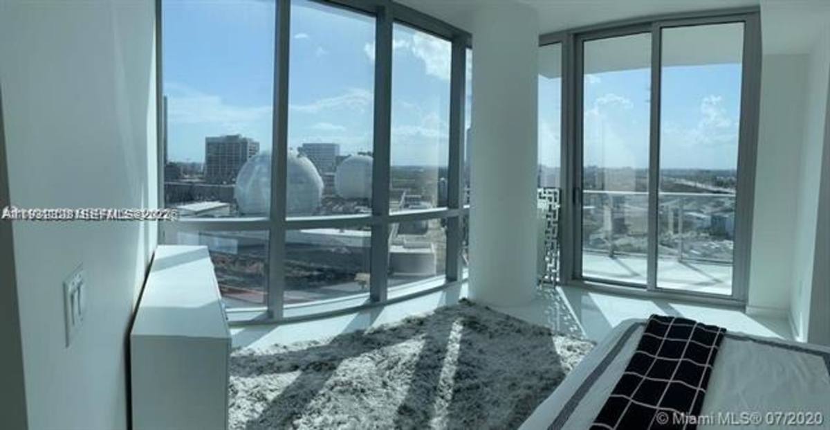 Apartment for rent at 851 NE 1st Ave, Miami, FL 33128
