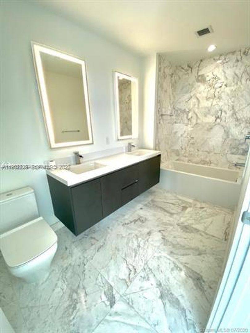 Apartment for rent at 851 NE 1st Ave, Miami, FL 33128
