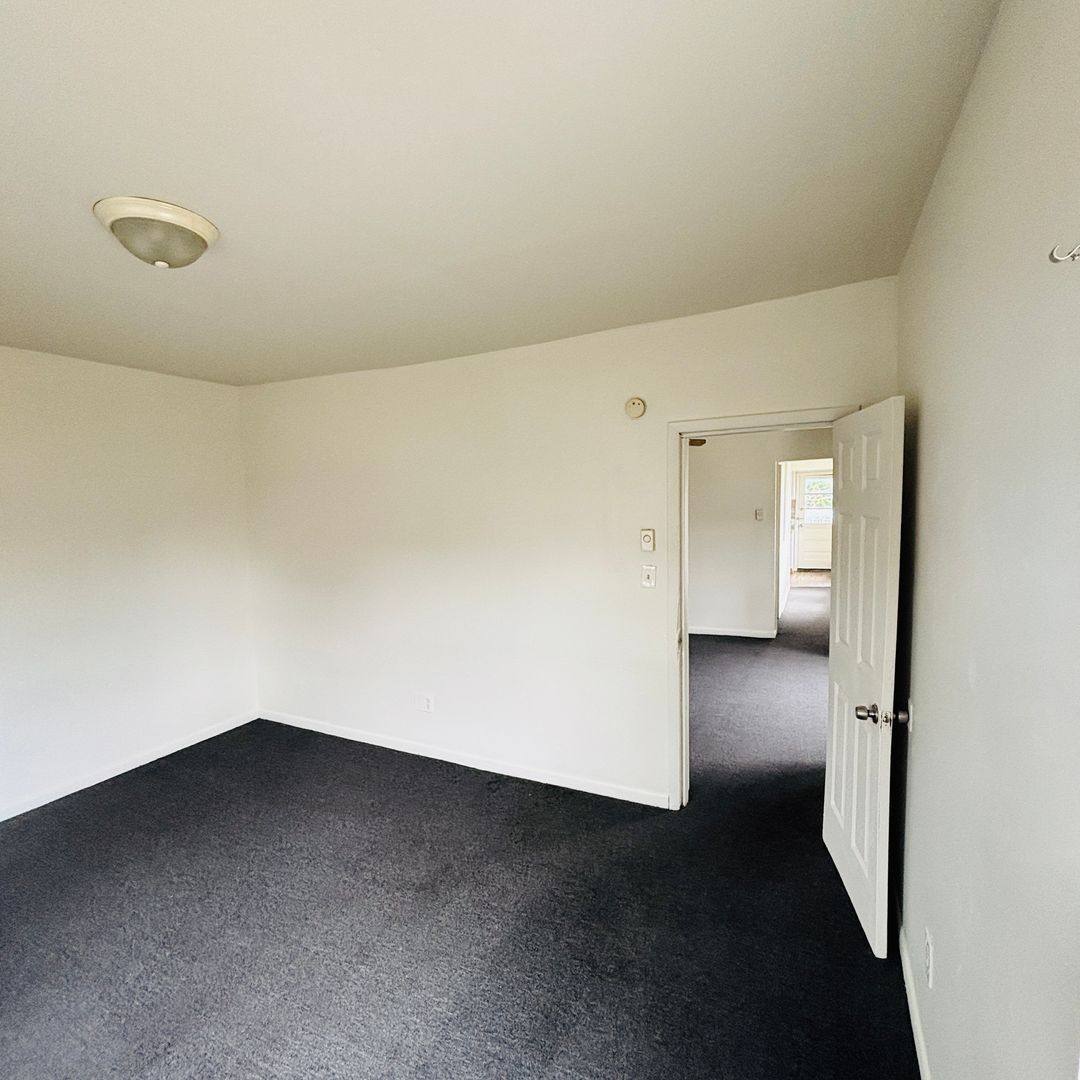 Apartment for rent at 761-765 S 8th St, Allentown, PA 18103