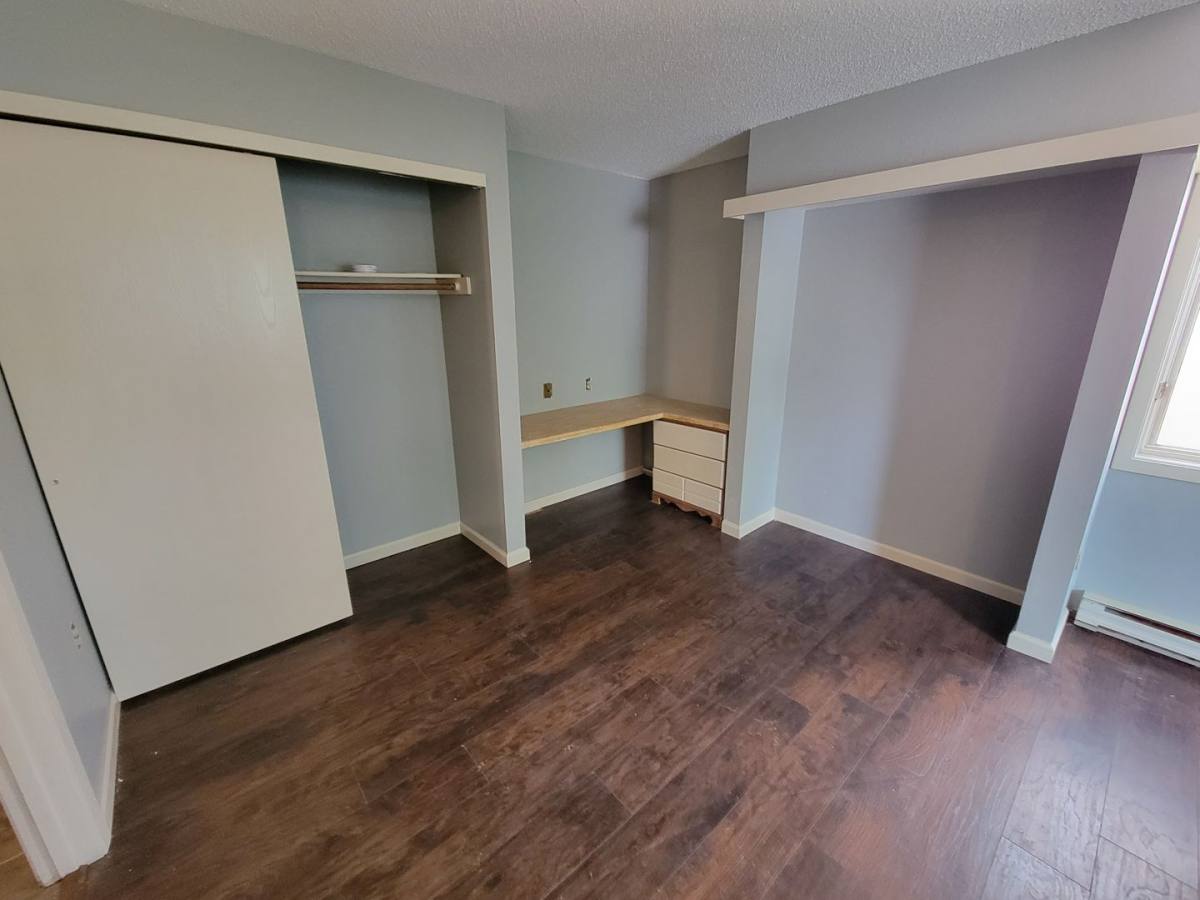 Apartment for rent at 1526 E Superior St #4, Duluth, MN 55812
