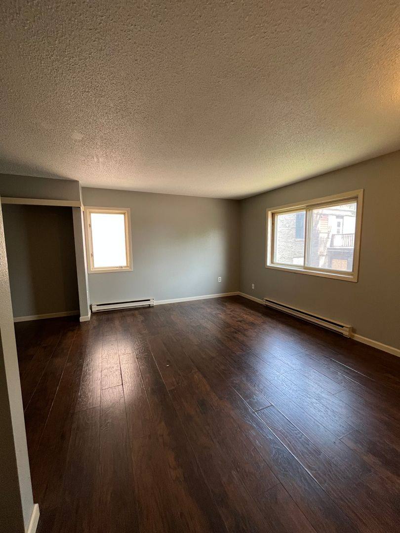 1526 E Superior St #4, Duluth, MN 55812 - Apartment for Rent - Image 2