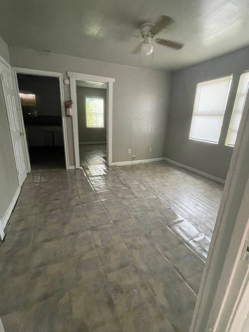 House for rent at 1419 Capron 1 #2, Houston, TX 77020