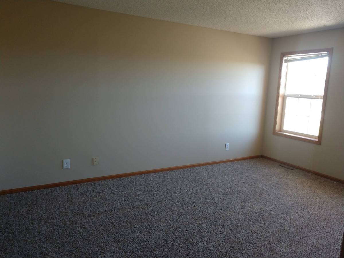 Townhouse for rent at 4165 Orleans Dr, Saint Michael, MN 55376