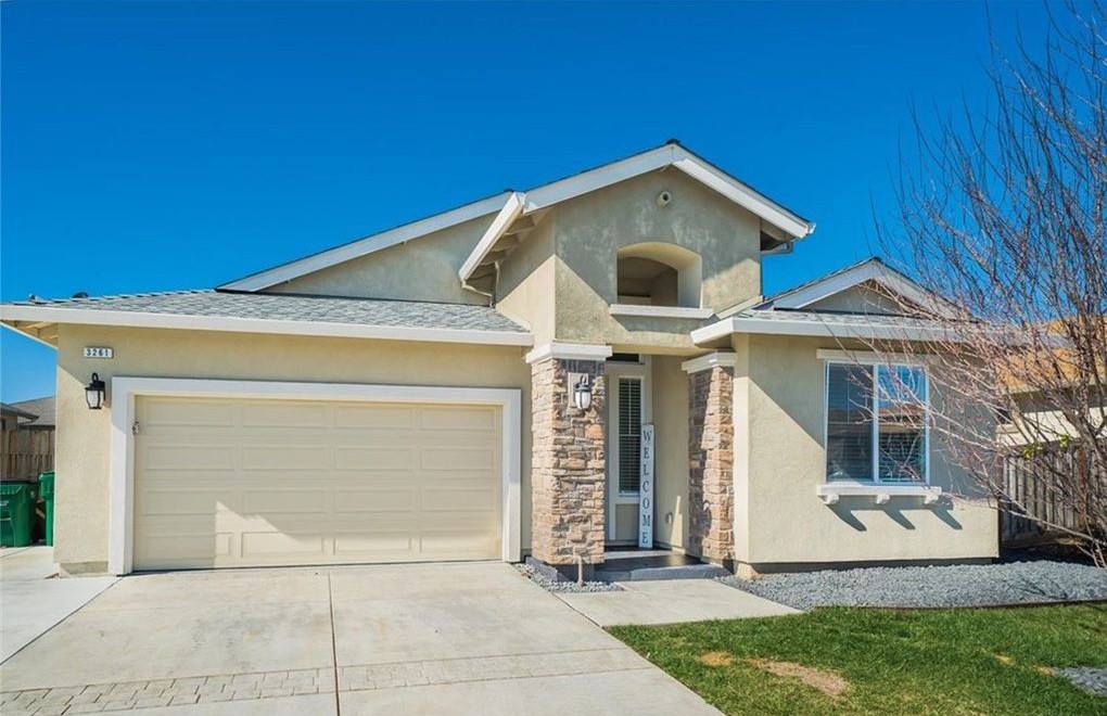 House for rent at 3261 Rogue River Dr, Chico, CA 95973