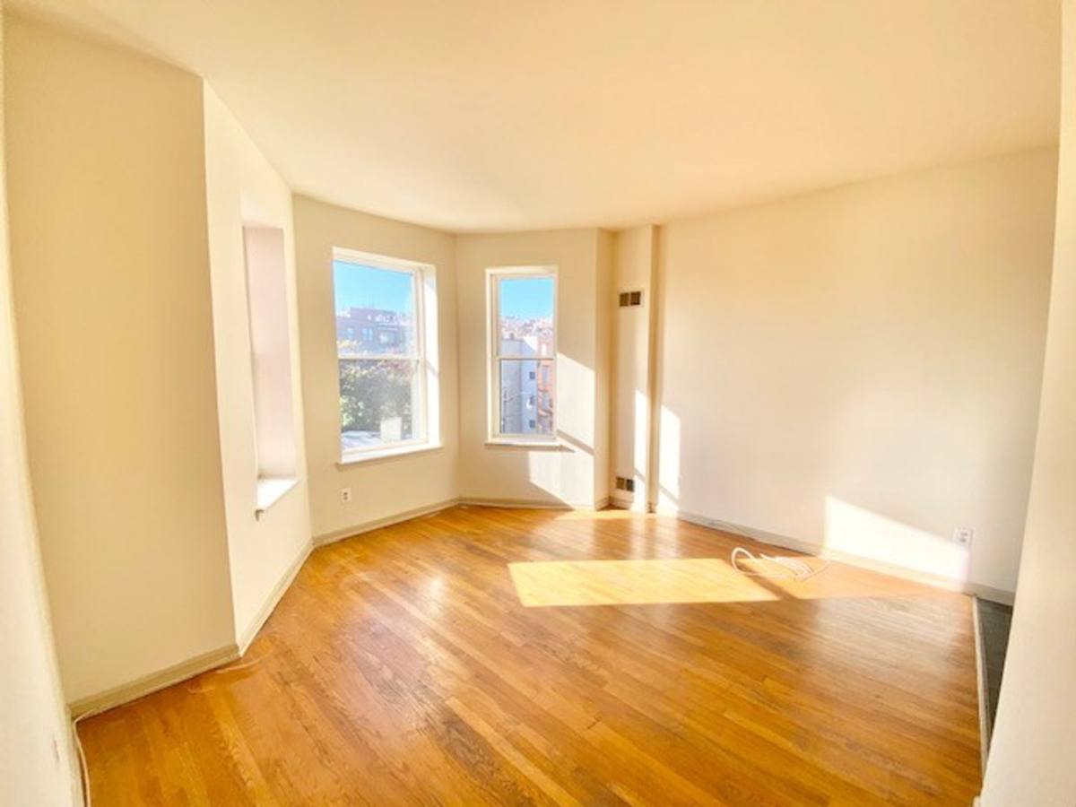 Apartment for rent at 1929 18th St NW, Washington, DC 20009