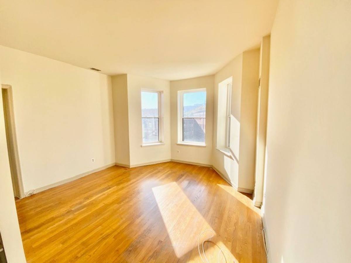 Apartment for rent at 1929 18th St NW, Washington, DC 20009
