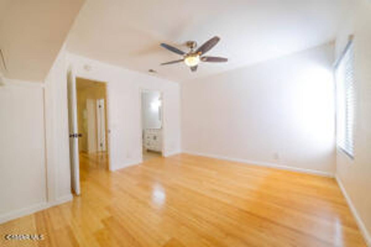 Townhouse for rent at 514 Via Colinas, Thousand Oaks, CA 91362